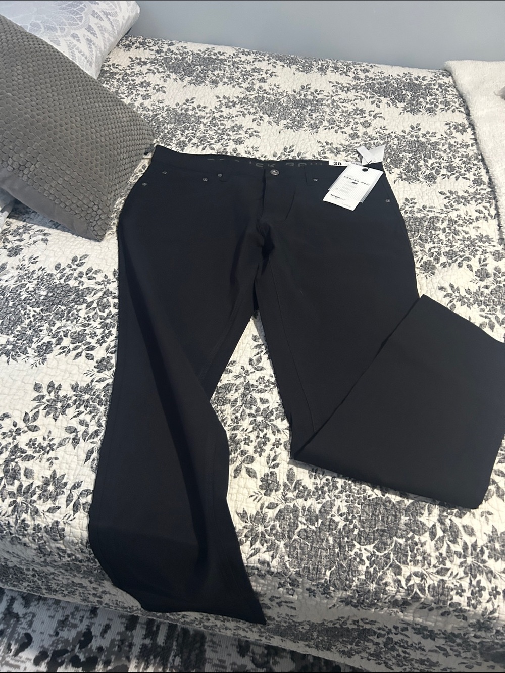 Black Straight-Leg Pants - Classic Tailored Style